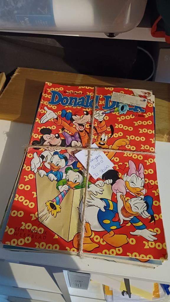 Donald Duck Weekblad Jaargang 2000 - 21 Stuks, Meerdere stripboeken, Ophalen of Verzenden, Gelezen, Walt Disney