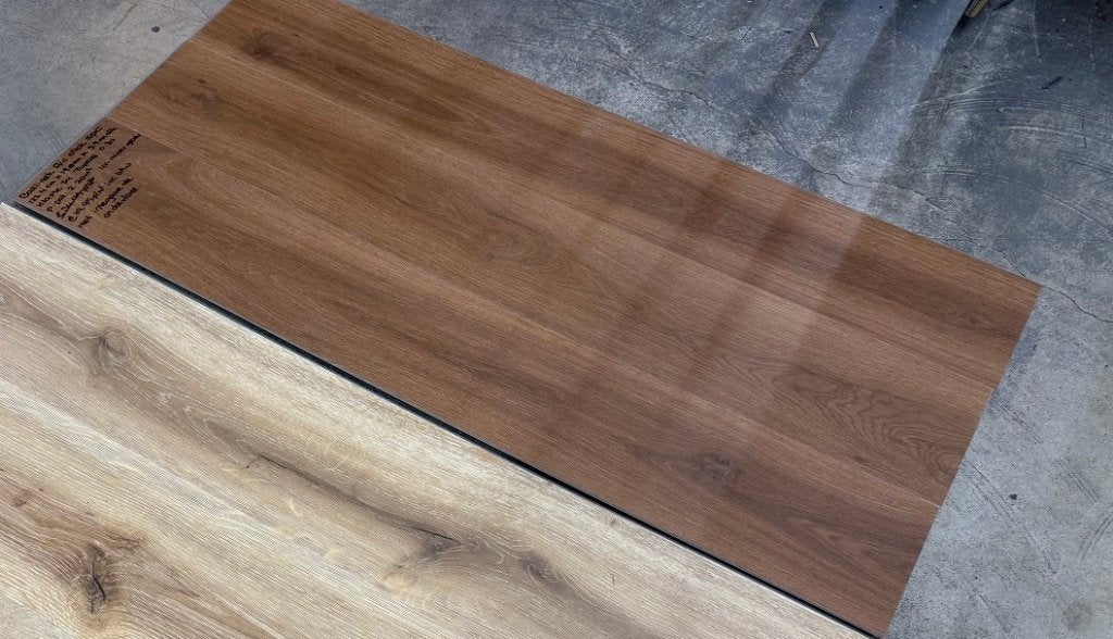 Pvc click Merbau Jatoba 5,5mm dik met integreerde ondervloer