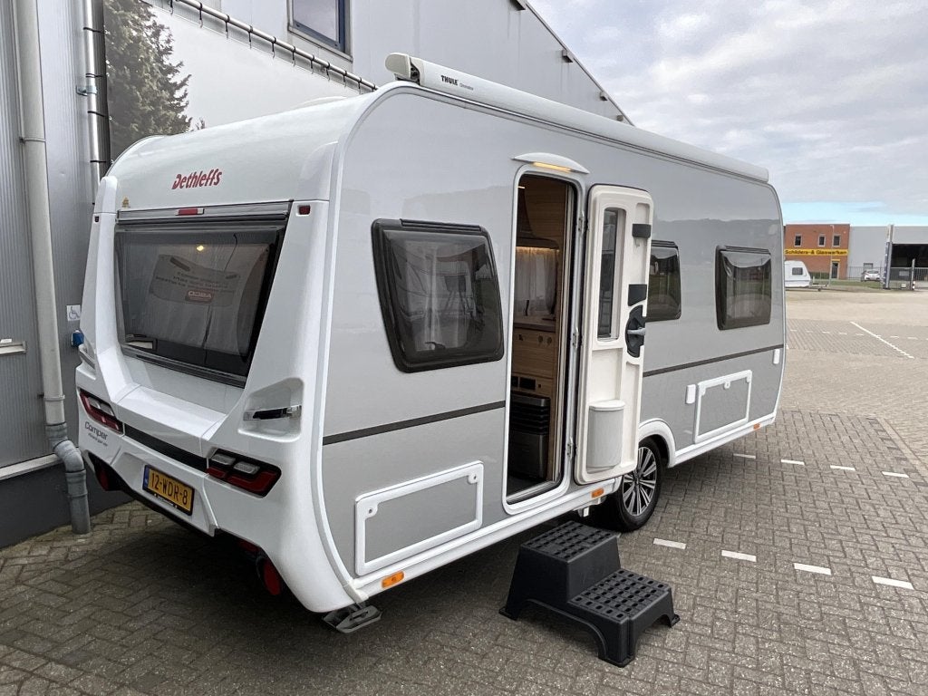 Dethleffs Camper Avantgarde 460 EL VOL OPTIES-ENKELE BEDDEN, Standaardzit, Bedrijf, Tot en met 3, Dethleffs