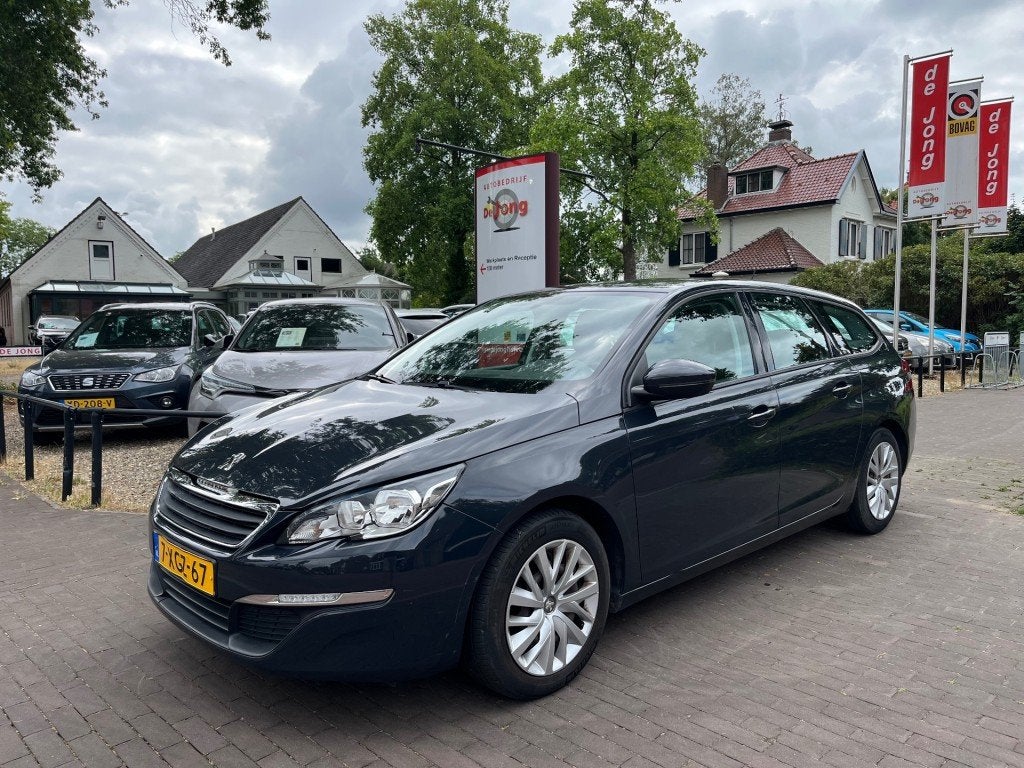 Peugeot 308 SW 1.6 BLUEHDI ACCES / TREKHAAK / AIRCO / NAVI /, Auto's, Gebruikt, Euro 6, 4 cilinders, 140 €/maand
