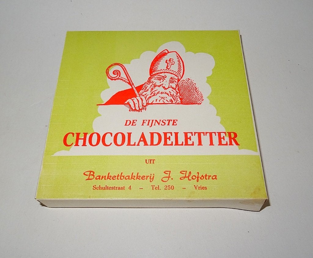 Chocoladelettter Banketbakkerij Hofstra, Vries (Drenthe), Verzamelen, Merken en Reclamevoorwerpen, Ophalen of Verzenden, Zo goed als nieuw