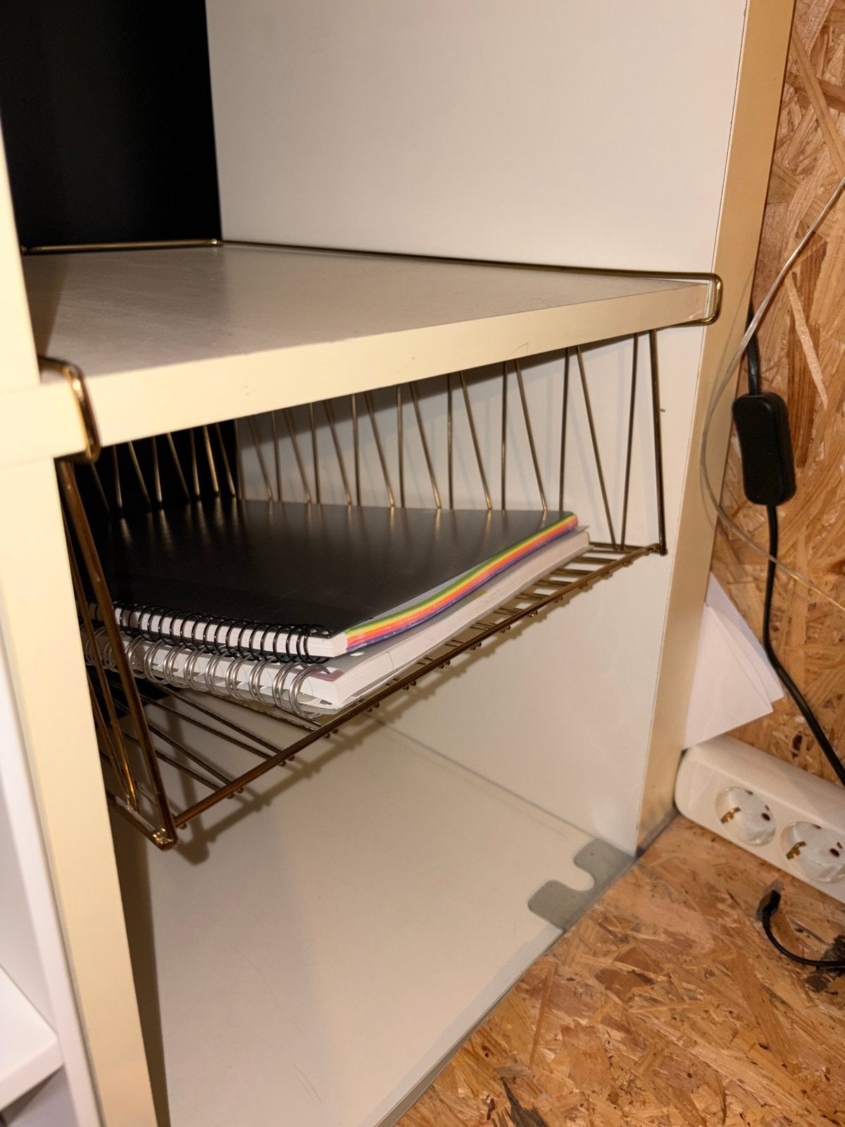 Gouden metalen opbergmand voor kast of bureau, Huis en Inrichting, Woonaccessoires | Kisten, Ophalen, Minder dan 50 cm, Minder dan 50 cm