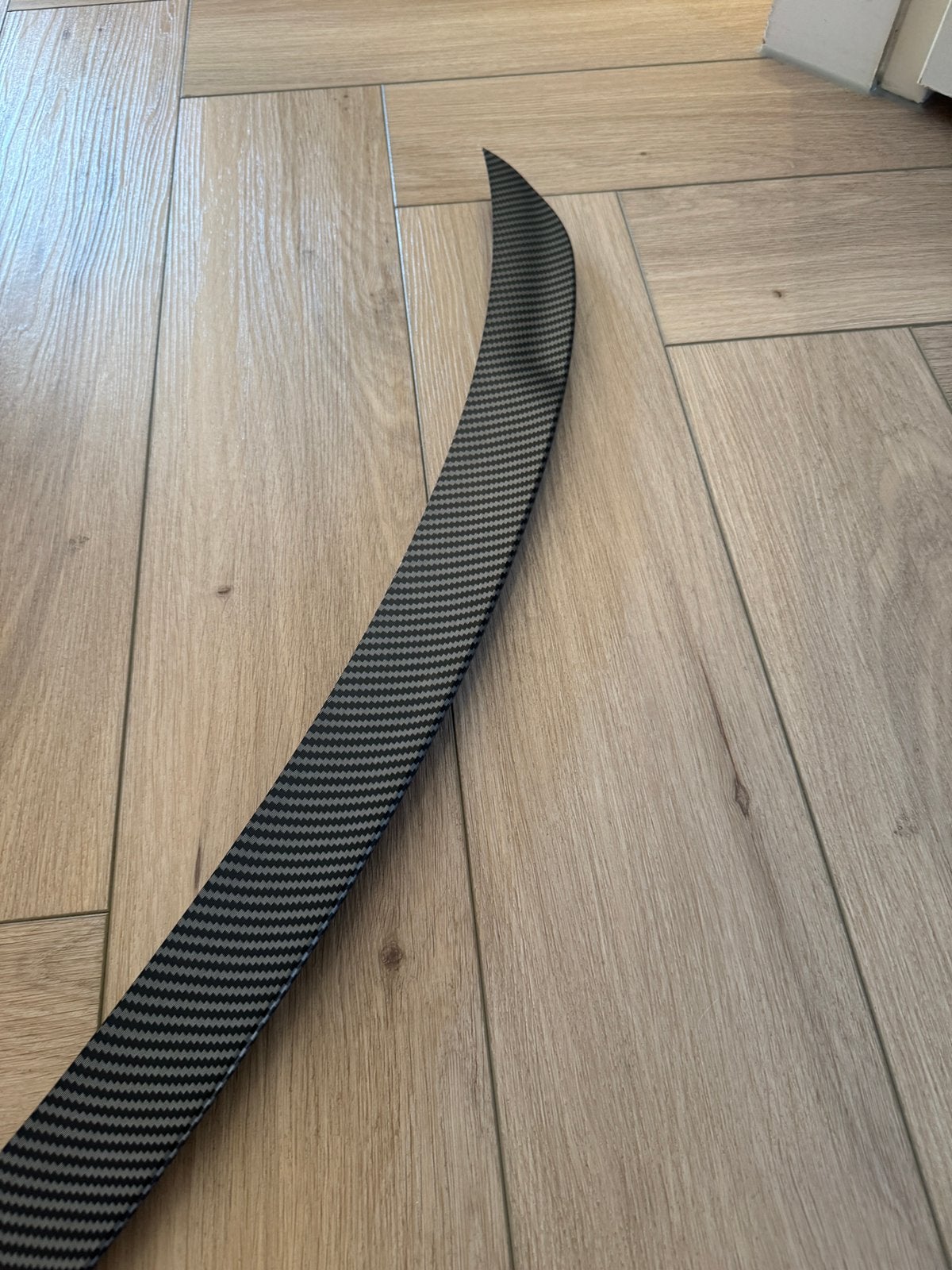 Tesla model Y Juniper Carbon spoiler, Ophalen, Nieuw, Voor, Achterklep