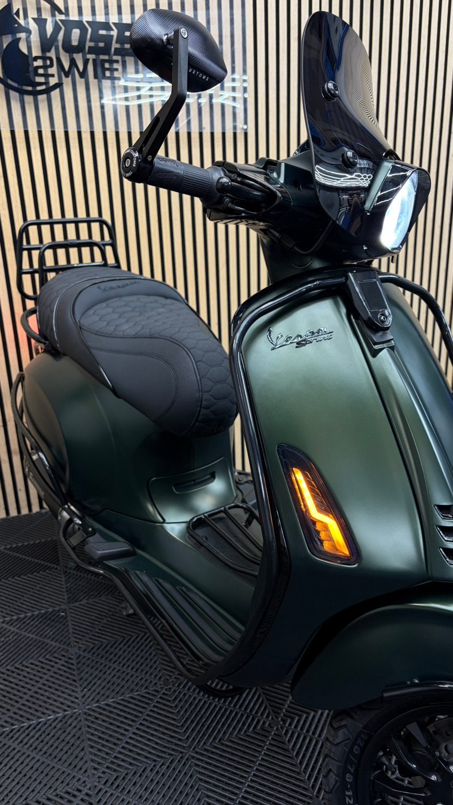 Vespa Sprint | Bmw Frozen Deep Green | 2024 | 50KM, Maximaal 45 km/u, Vespa S, Zo goed als nieuw, Benzine
