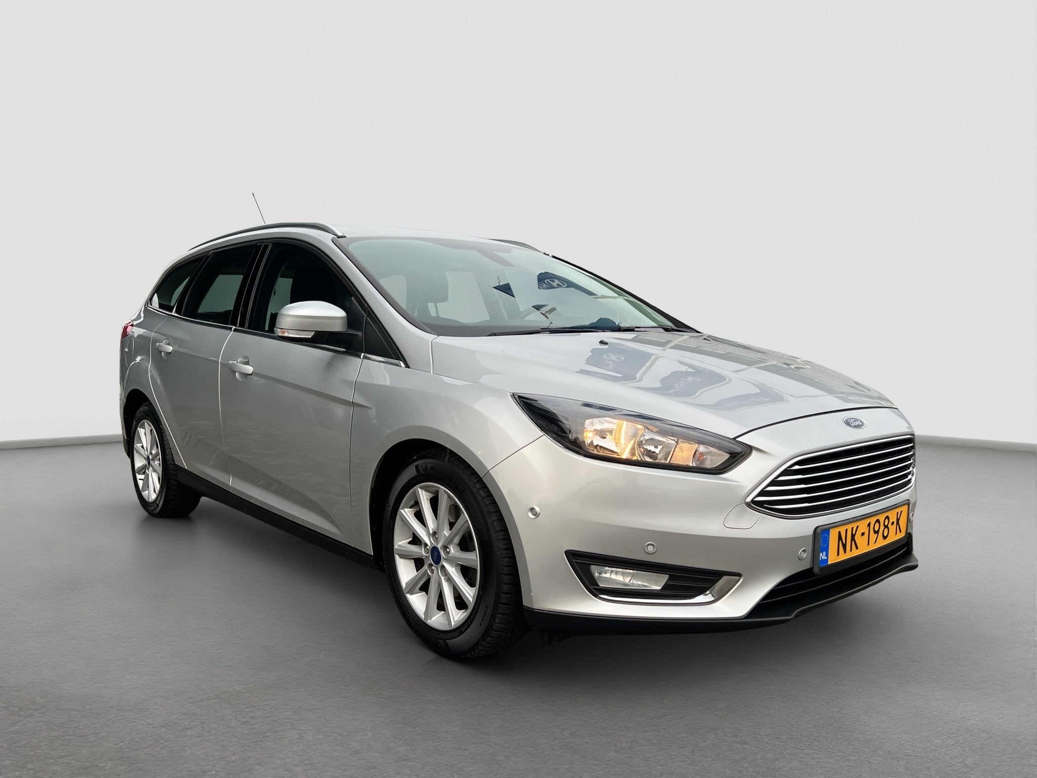 Ford Focus Wagon 1.5 150pk Titanium Automaat, 12 maanden, Gebruikt, Origineel Nederlands, 690 kg