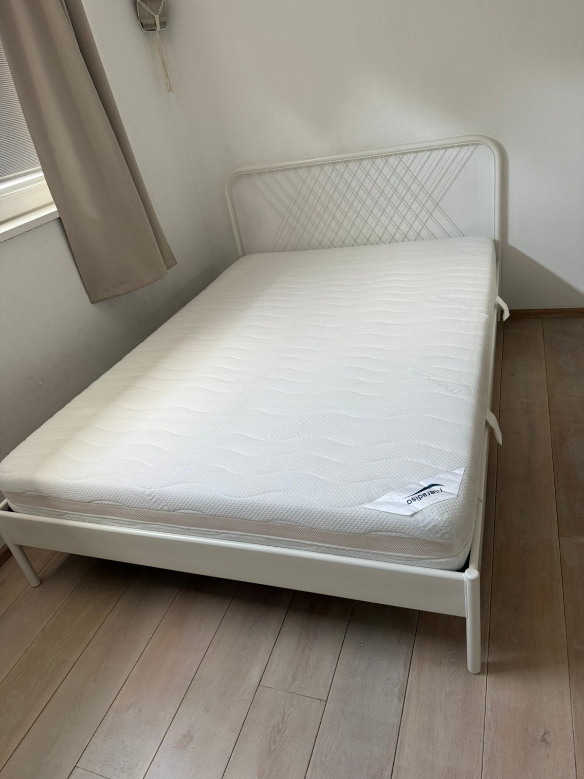 Tweepersoonsbed ikea met matras, Huis en Inrichting, Slaapkamer | Bedden, Ophalen, Gebruikt, Wit, Tweepersoons