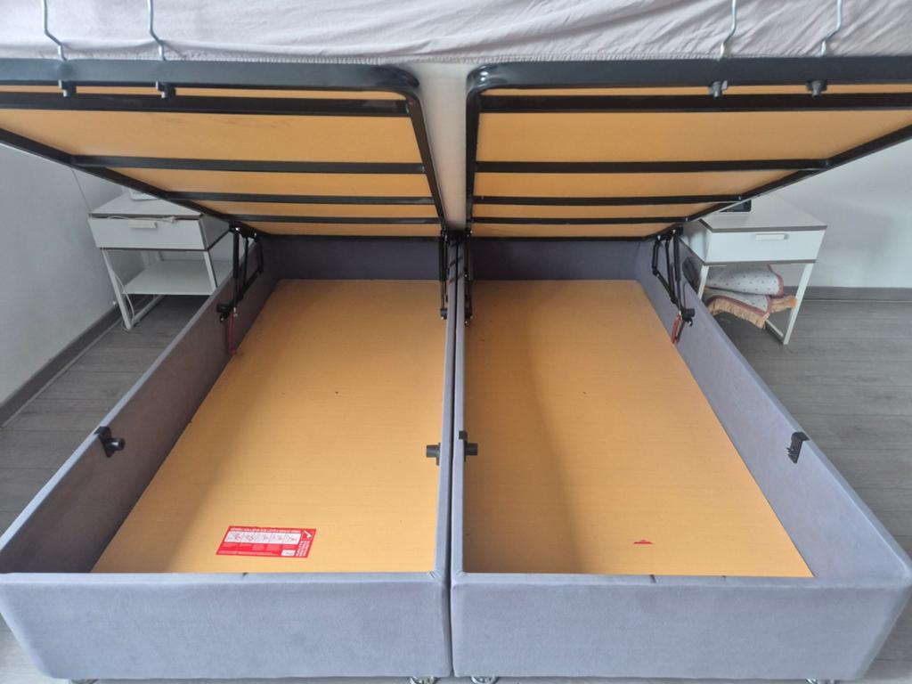 Bed met opbergruimte, Tweepersoons, Ophalen of Verzenden, Zo goed als nieuw, 180 cm