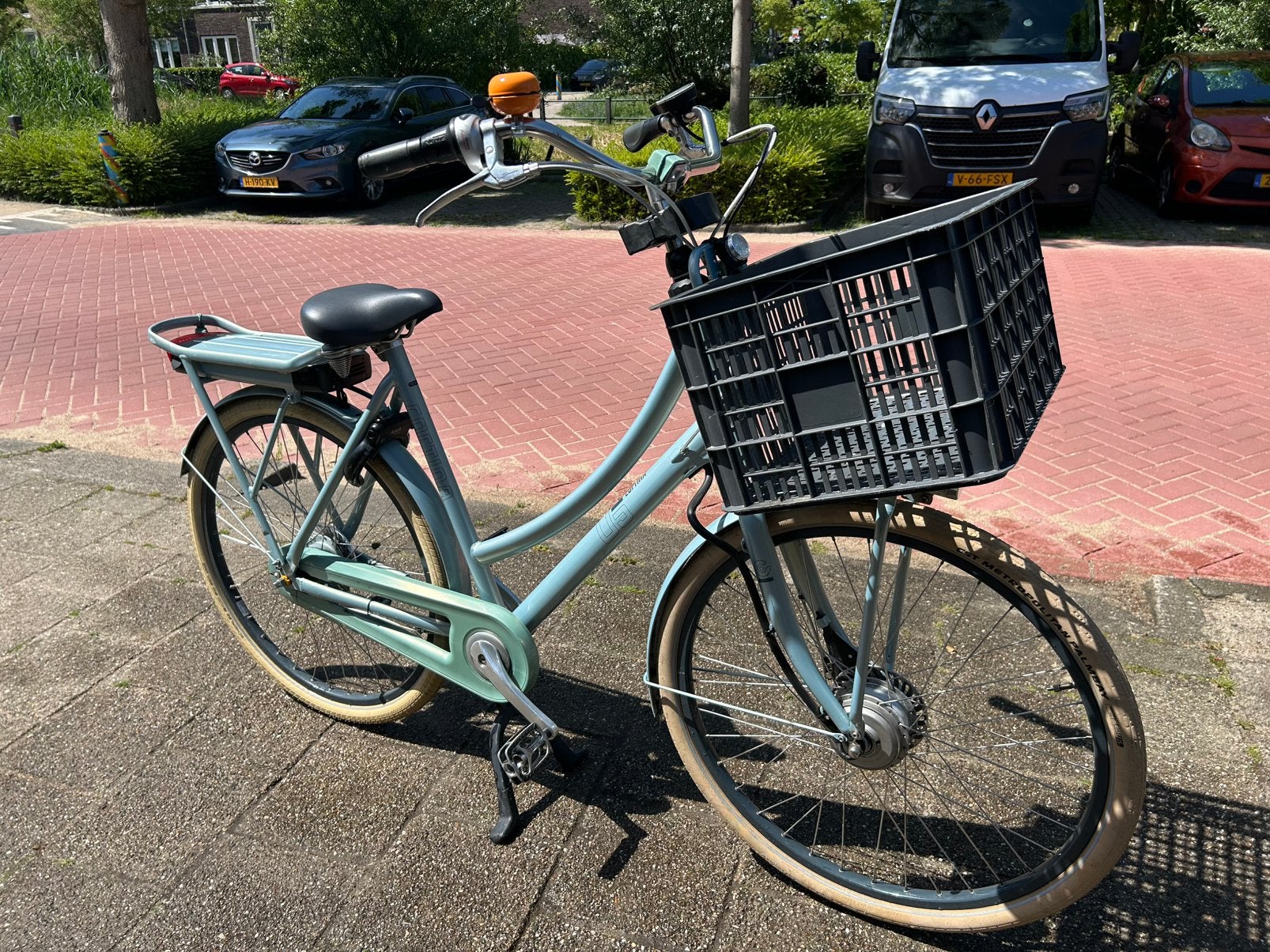Cortina U5 dames e-bike – Metallic Mint Groen - lage instap, Ophalen, Versnellingen, Trommelrem, 53 tot 56 cm