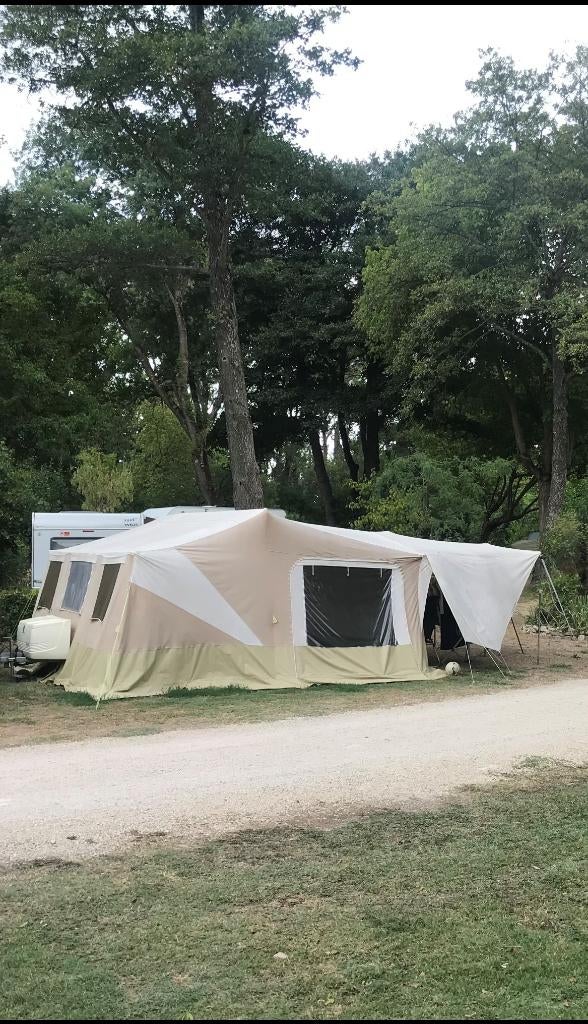 Trigano Olympe vouwwagen uit 2010, Ophalen, Trigano, Beige, Aanwezig