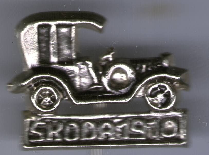 SKODA 1910 zilverkleurig oldtimer auto speldje ( D_026), Ophalen of Verzenden, Zo goed als nieuw, Transport, Speldje of Pin