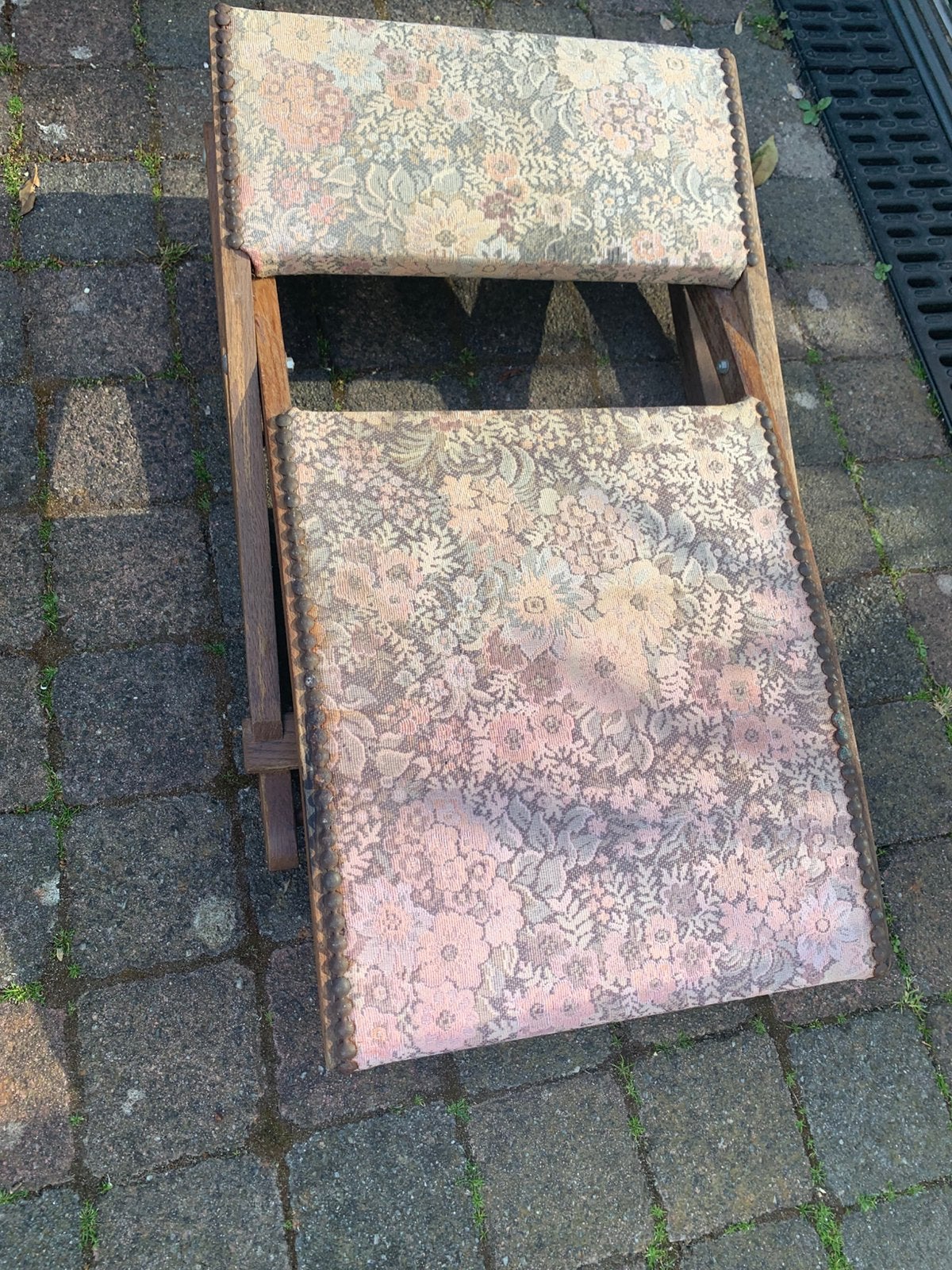 Oud voetenbankje, Ophalen of Verzenden, Zo goed als nieuw, Hout