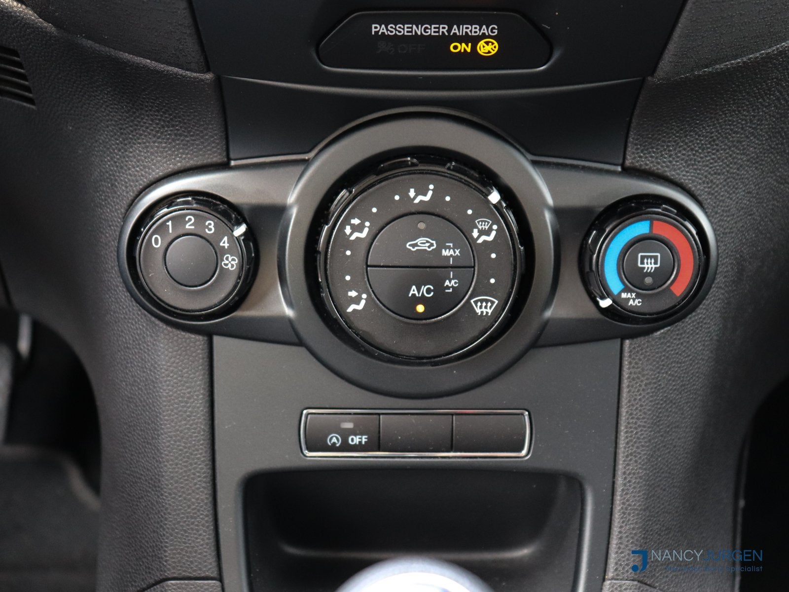 Foto 30 van Ford Fiesta 1.0 Style | Essential | Airco | Navi | Bluetooth