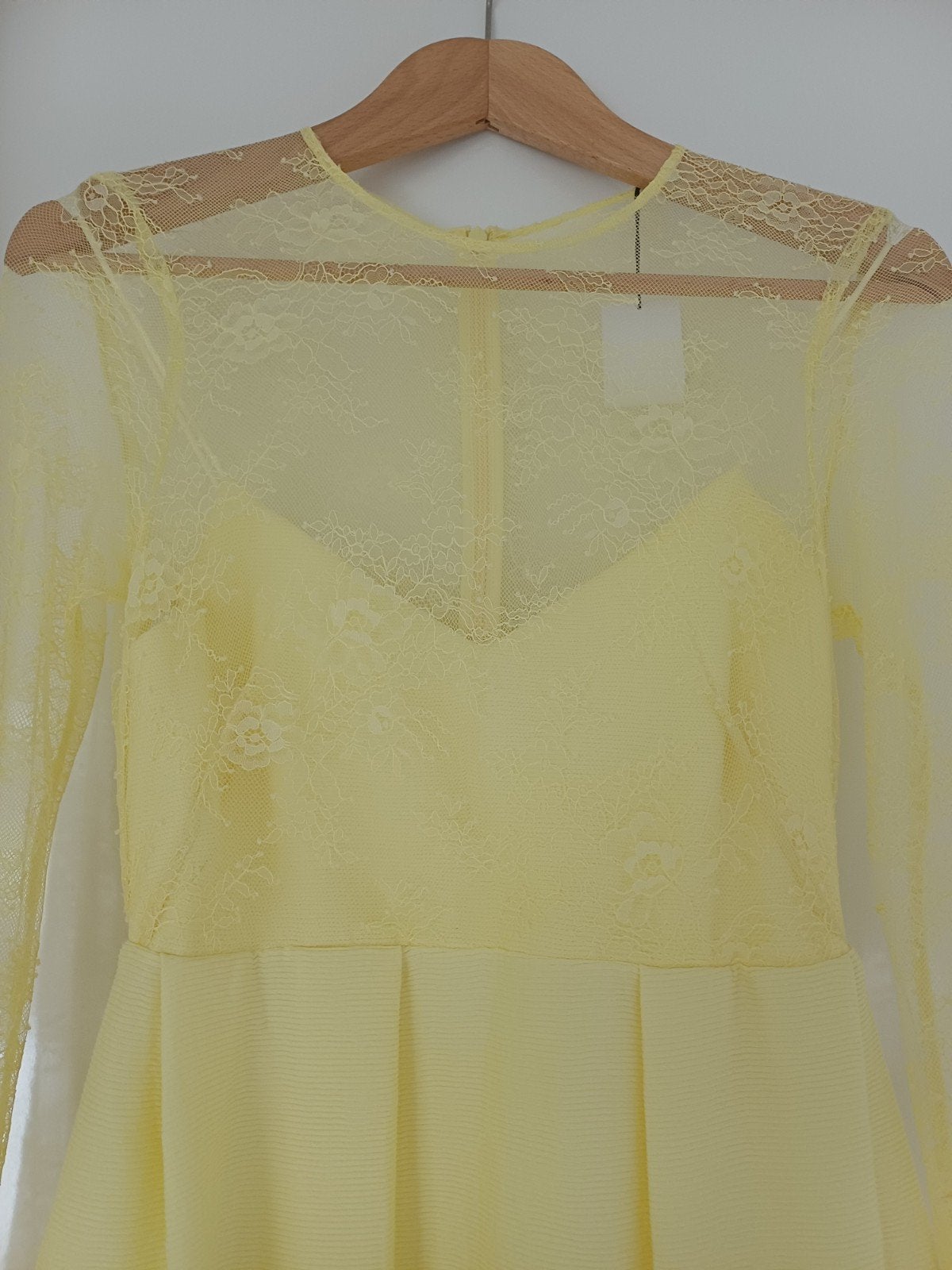 Sandro Paris jurk maat 38. Nieuw Nieuwprijs €340,00, Kleding | Dames, Maat 38/40 (M), Geel, Sandro, Nieuw