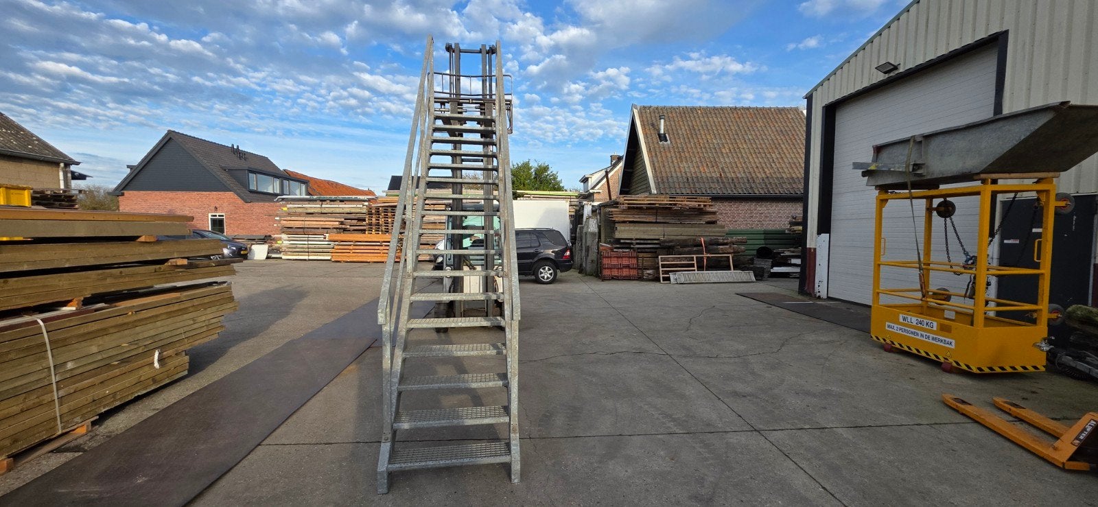 Gegalvaniseerde Buitentrap | Armleuningen | 330 cm Hoogte, Gebruikt, Trap, Onbekend, Ophalen of Verzenden