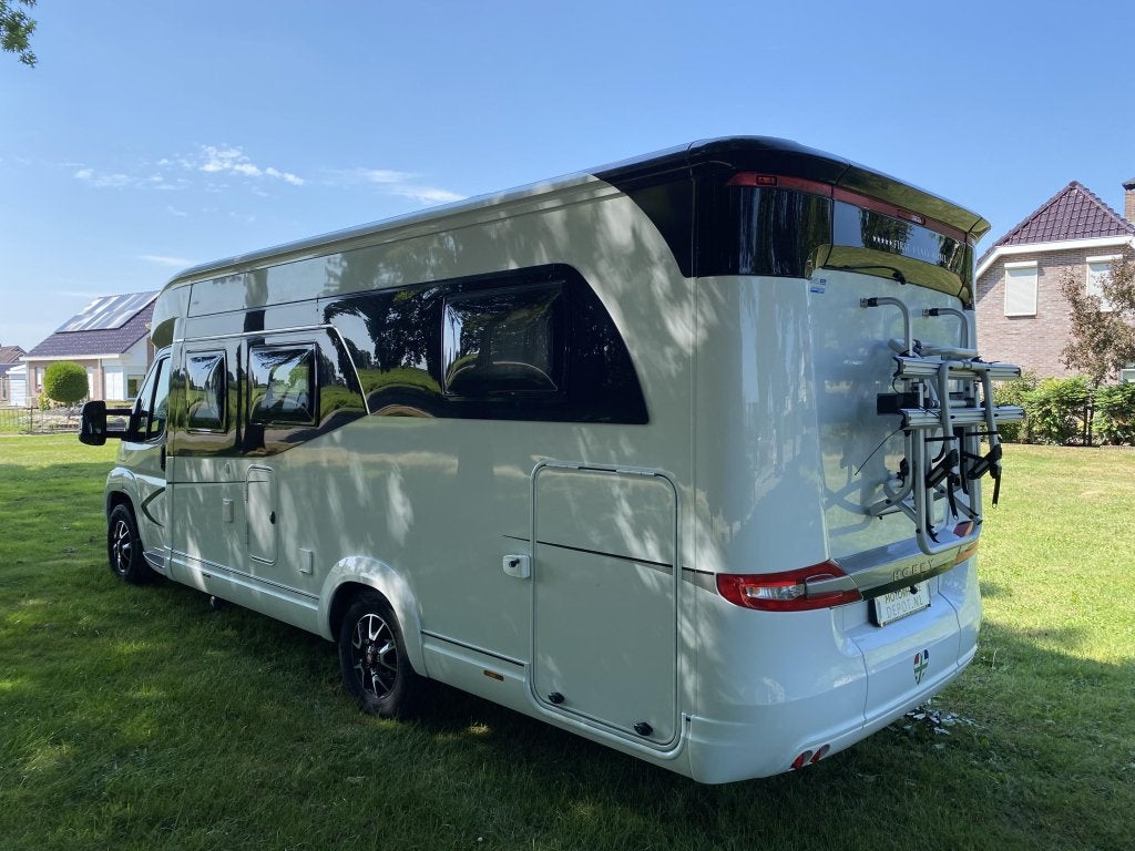 HOBBY Premium Drive 70 GE | Enkele Lengtebedden | Luxe, Fiat, 7 tot 8 meter, Bedrijf, Tot en met 3