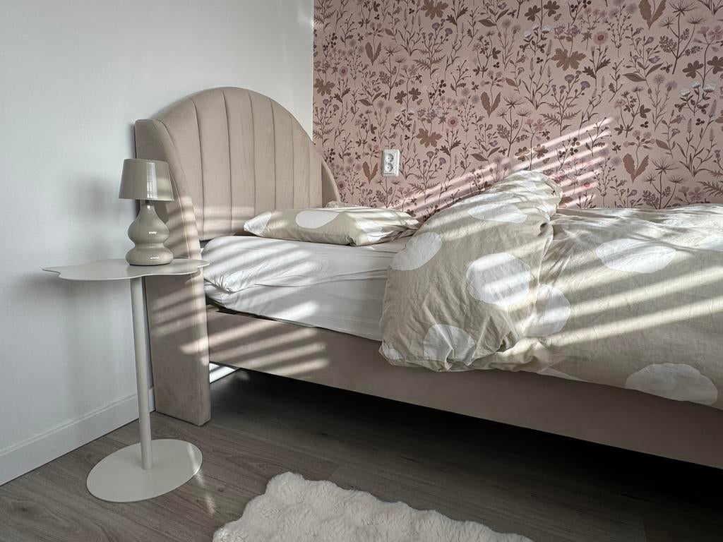 Beige/ taupe eenpersoonsbed - meisje / jongenskamer, Ophalen of Verzenden