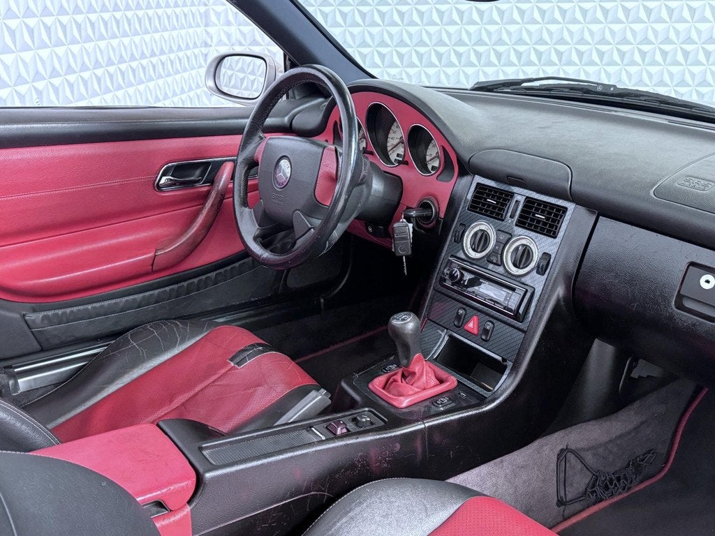 Mercedes-Benz SLK-klasse 200 Airco Leder 130000km (1999), Auto's, Mercedes-Benz, Euro 2, 1998 cc, Gebruikt, Zwart