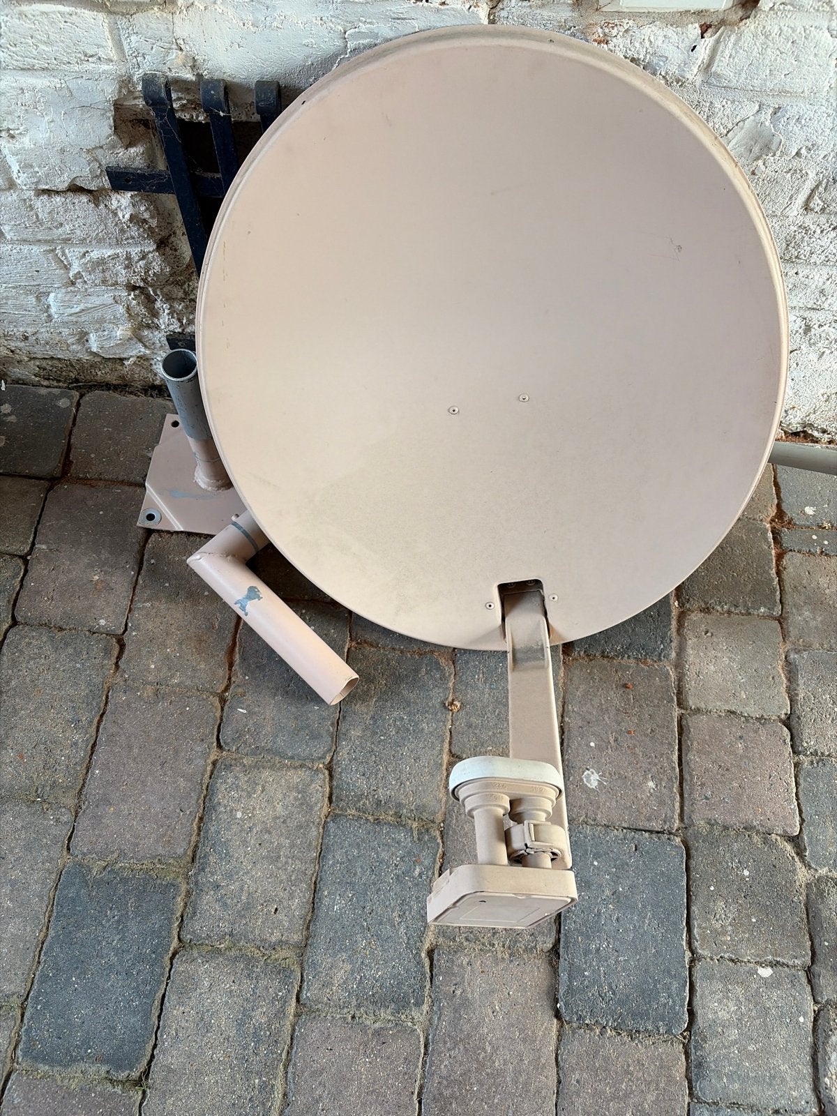 Schotelantenne met bevestiging, Ophalen, Gebruikt, (Schotel)antenne, Overige merken