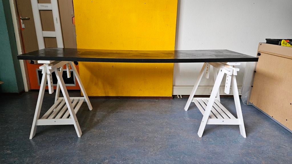Bureau 2 meter breed, in hoogte verstelbaar, Huis en Inrichting, Bureaus, Ophalen, Zwart, Gebruikt, Spaanplaat of MDF