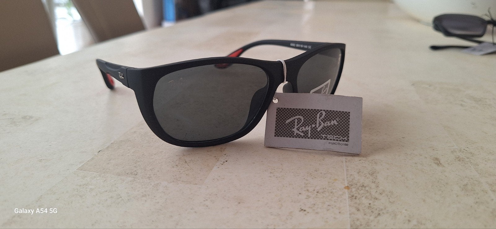 rayban ferrari zonnebril, Ophalen, Zo goed als nieuw, Ray-Ban