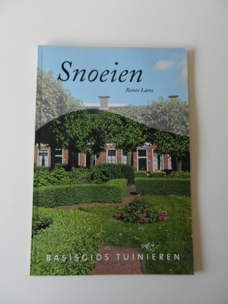 Basisgids Tuinieren / Snoeien, Ophalen of Verzenden, Nieuw, Overige soorten