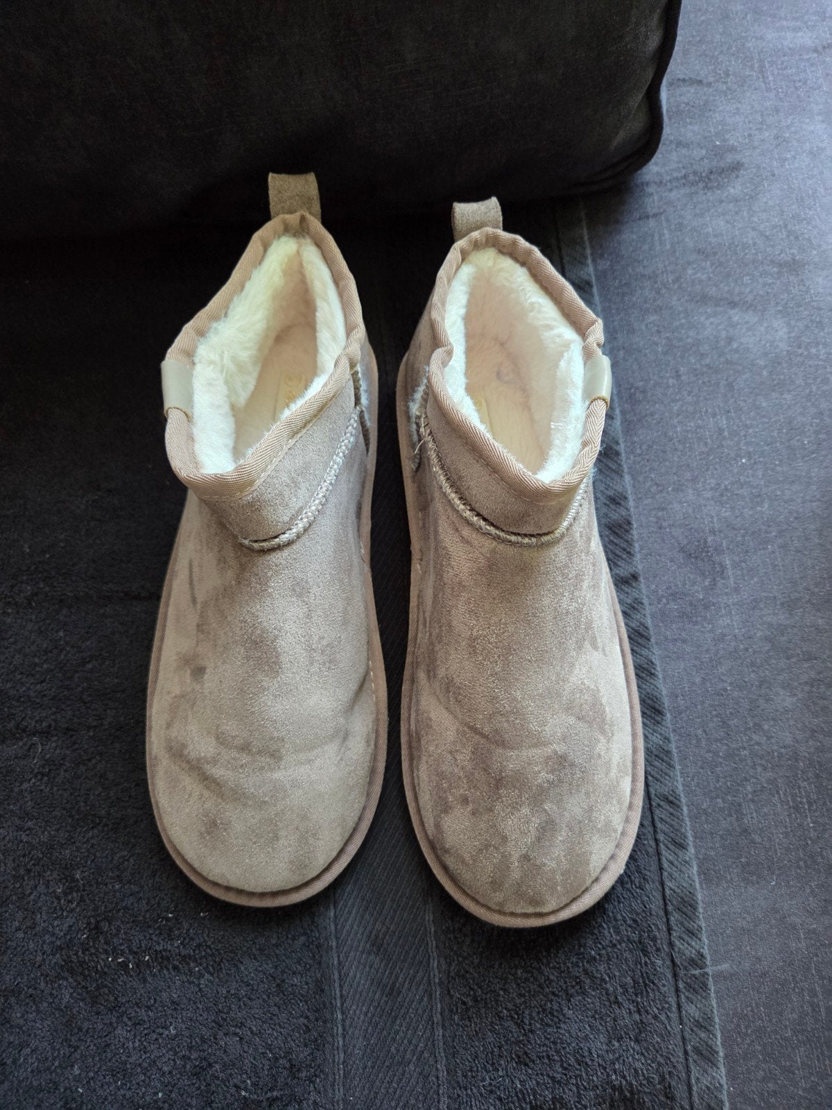 Leuke boots heerlijk warm! maat 38/39 vallen iets ruim.nieuw, Ophalen, Nieuw
