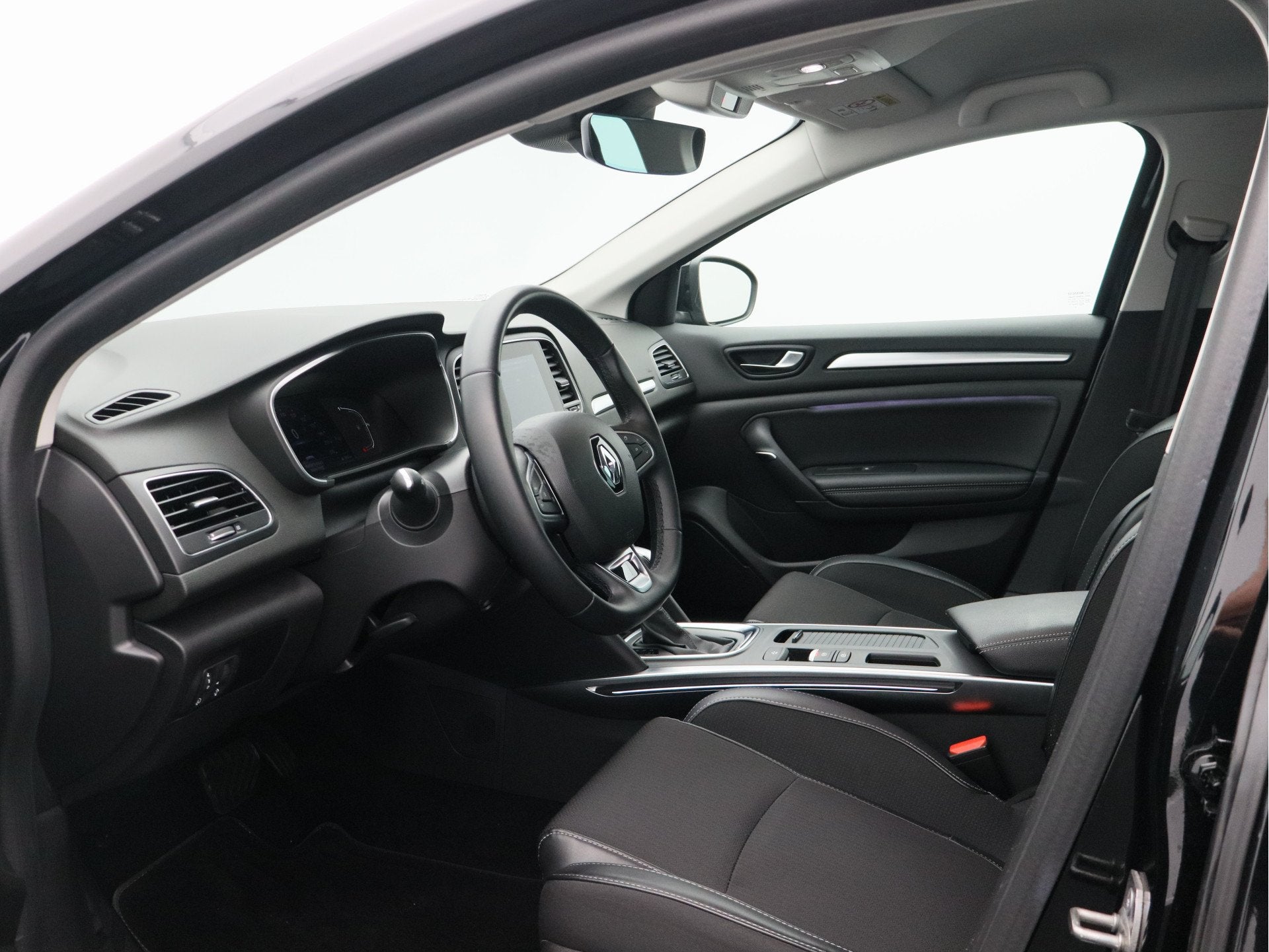 Renault Mégane Estate 1.3 TCe 140 Techno/ trekhaak/ automaa, Gebruikt, 4 cilinders, Parkeersensor, Alcantara