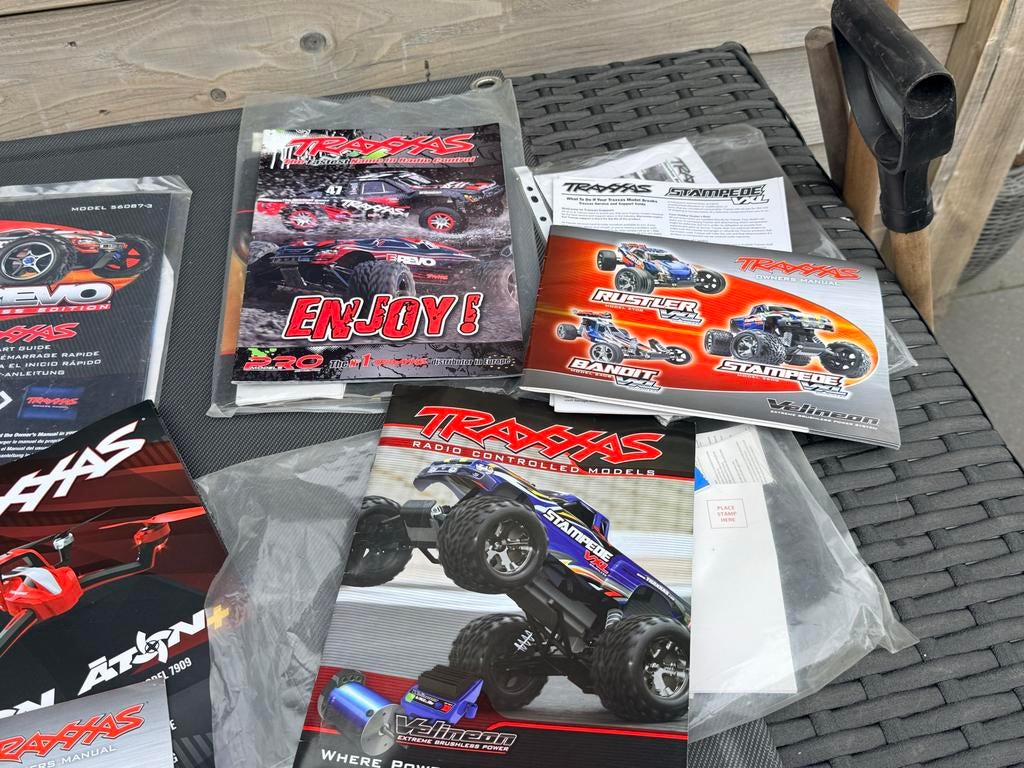 Diverse Traxxas RC Model Handleidingen en Brochures, Hobby en Vrije tijd, Overige merken, 1:50 of kleiner, Overige typen, Ophalen of Verzenden