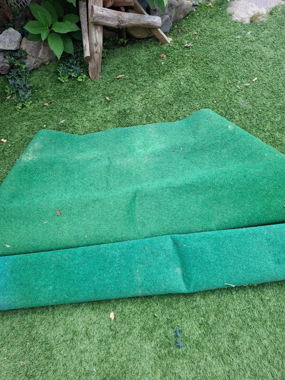 Gebruikt kunstgras voor tuin of balkon 2x 146cm br en 213cm, Ophalen, Gebruikt, Minder dan 10 m², Kunstgras