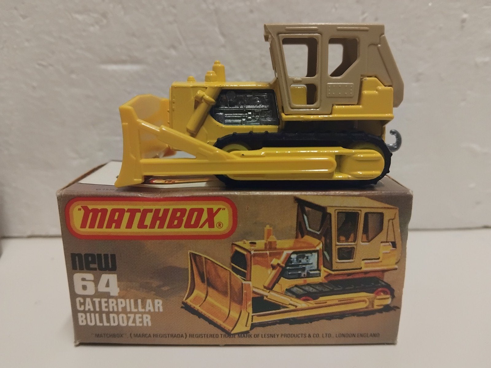 Matchbox #64 Caterpillar Bulldozer 3INCH, Ophalen of Verzenden, Zo goed als nieuw, Tractor of Landbouw