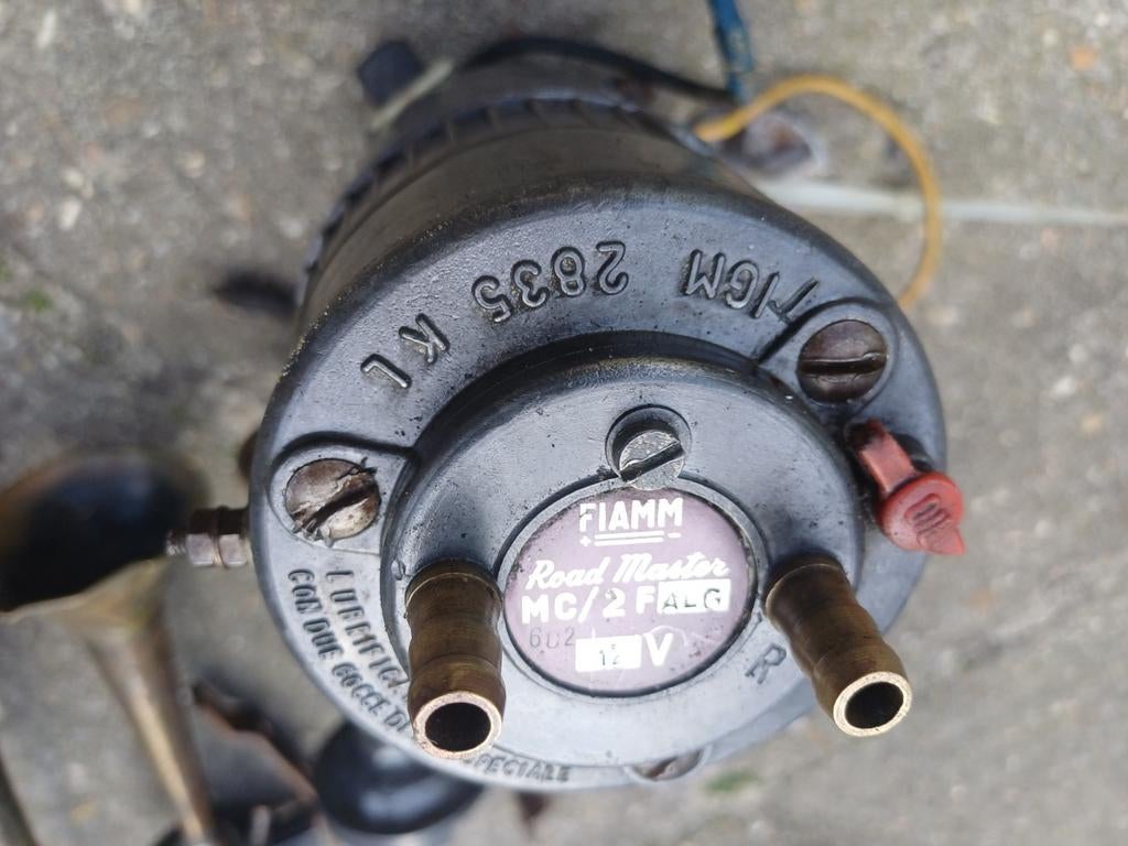 FIAMM Road Master MC/2 Luchthoorn compressor Klassiek, Ophalen of Verzenden, Gebruikt, Universele onderdelen