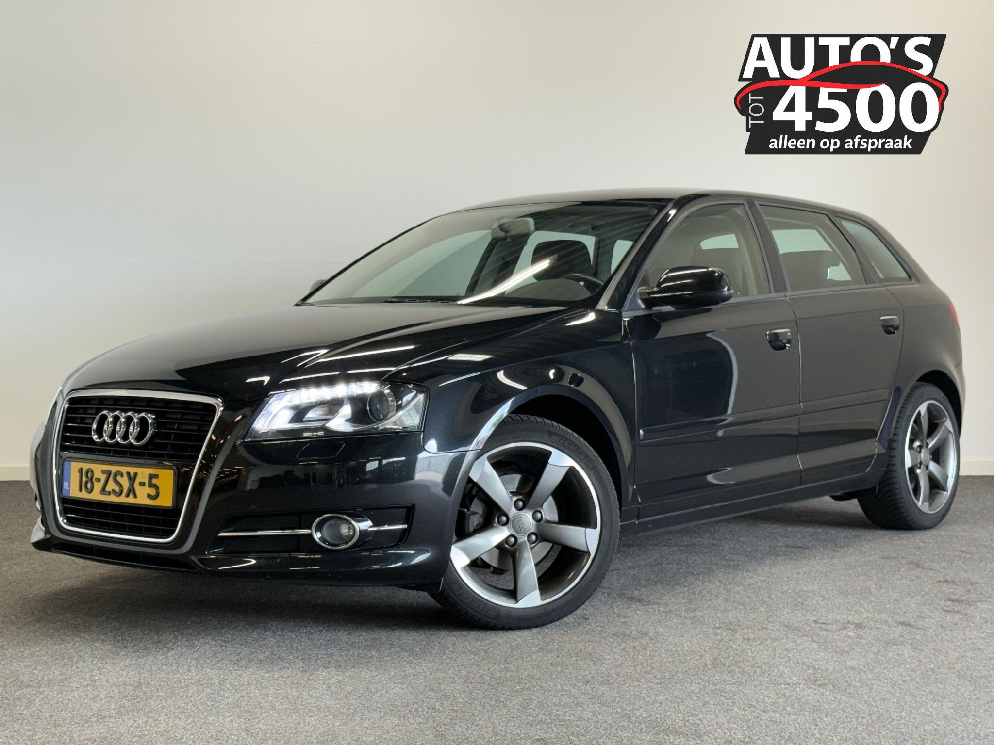 Audi A3 Sportback 1.2 TFSI Attraction Advance Navi! Clima!, Voorwielaandrijving, Euro 5, Stof, Gebruikt