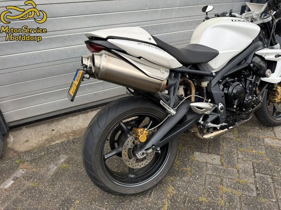 TRIUMPH STREET TRIPLE R (bj 2012), 675 cc, Motorrijbewijs A, Bedrijf, Meer dan 35 kW