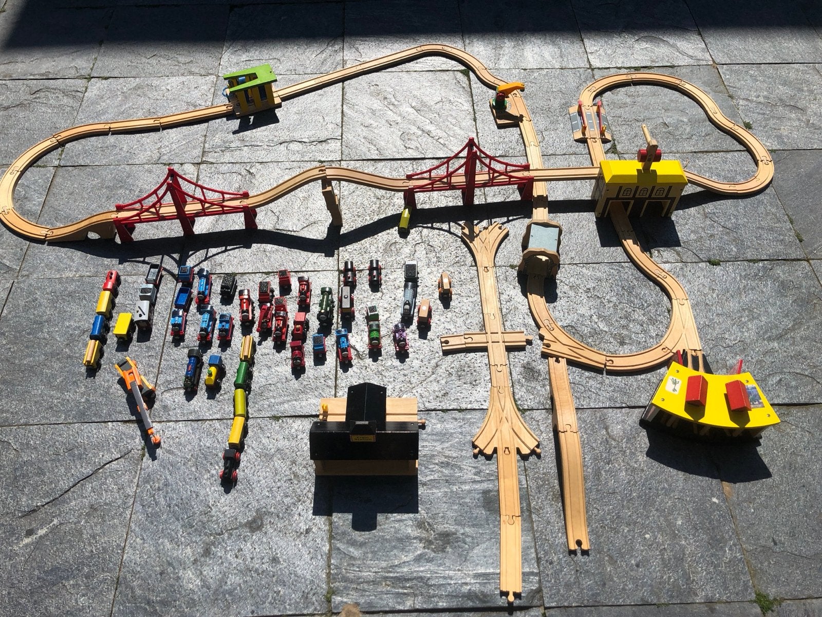 Grote houten treinbaan o.a Brico thomas de trein accessoires, Ophalen of Verzenden, Gebruikt