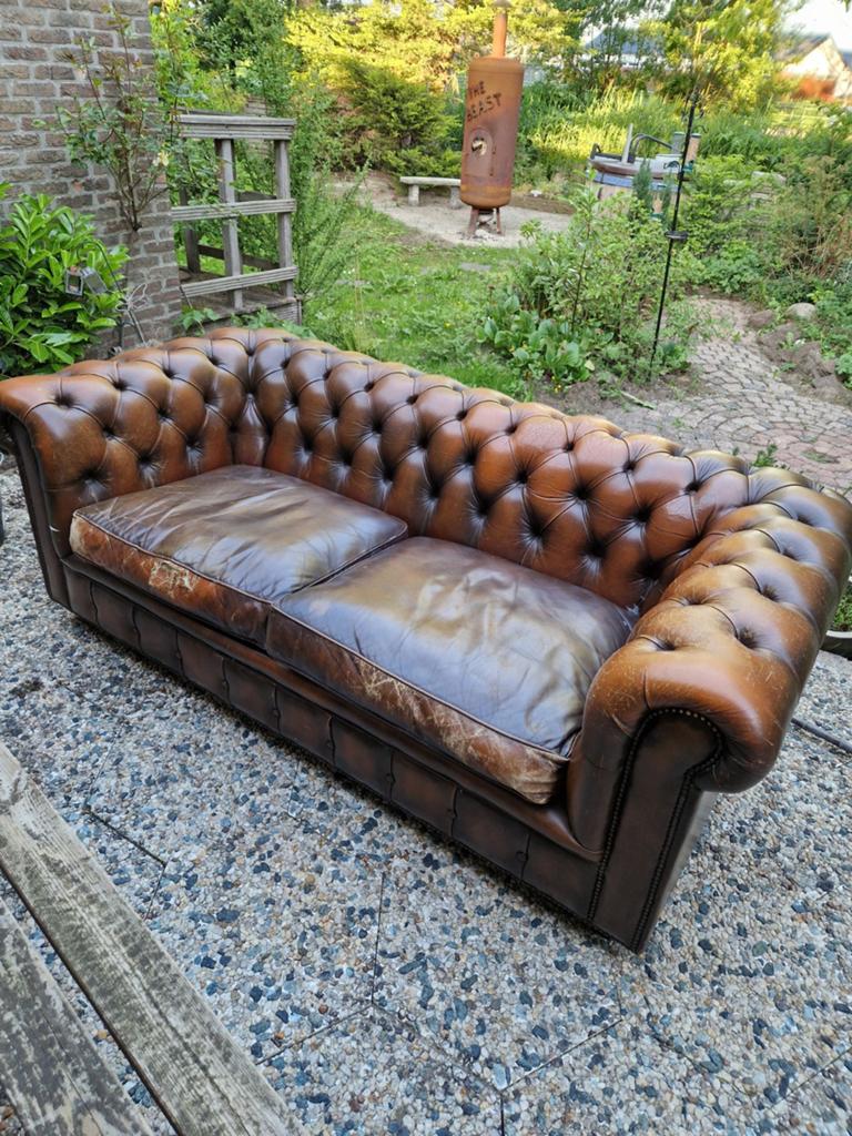 Chesterfield  2 zits, Gebruikt, Tweepersoons, 75 tot 100 cm, Ophalen of Verzenden