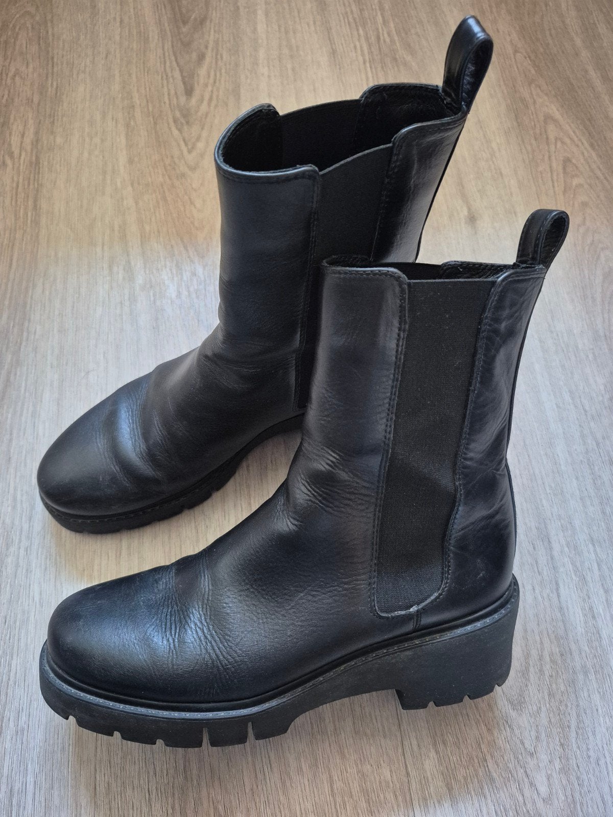 Unisa zwarte enkelboots maat 40, Hoge laarzen, Zwart, Ophalen of Verzenden, Zo goed als nieuw