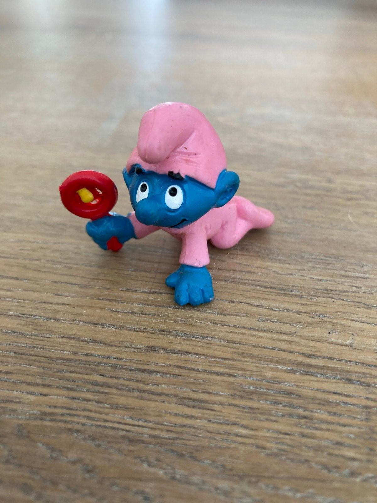 Vintage Baby Smurf Roze Figuur met Rammelaar, Verzamelen, Gebruikt, W, Ophalen of Verzenden, W