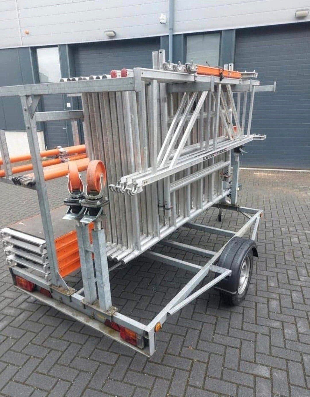 Altrex RS5 rolsteiger, 10,2 WH incl steigeraanhanger zgst, Ophalen, Zo goed als nieuw, Rolsteiger of Kamersteiger, 5 meter of hoger