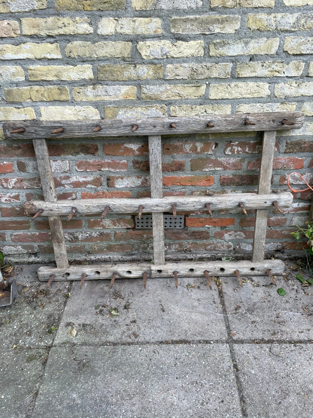 Oude houten egg voor decoratie, Ophalen, Gebruikt, Hout