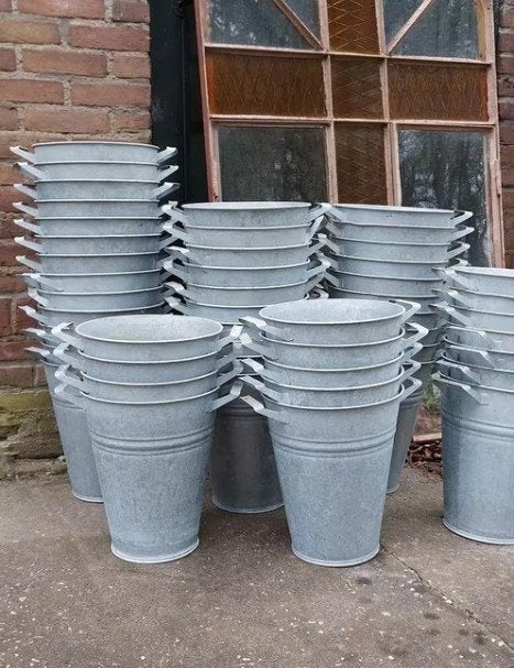 Oude brocante zinken emmers partij, Tuin en Terras, Bloempotten, Gebruikt, T, Rond, Ophalen of Verzenden