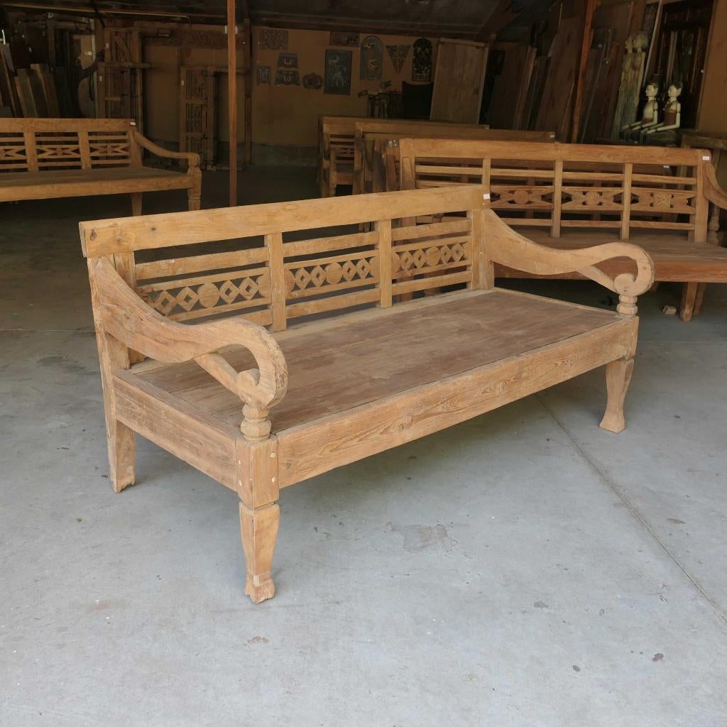 Diepe lounge bank RQ17 oud landelijk teak stationsbank Ibiza, Ophalen of Verzenden