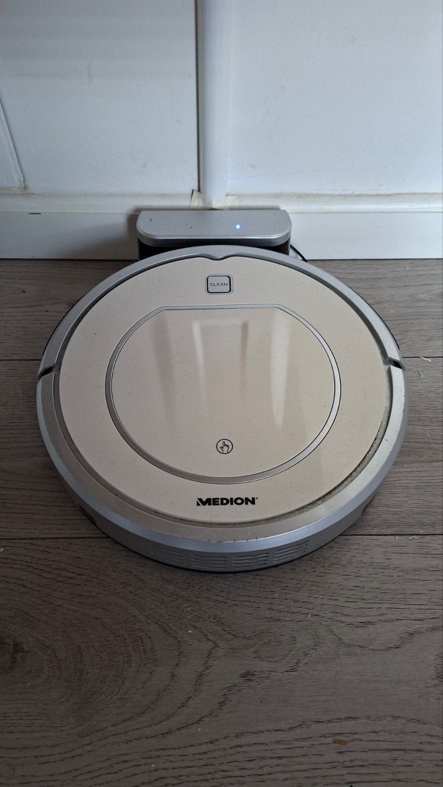 Medion Robotstofzuiger - Automatisch en Efficiënt, Witgoed en Apparatuur, Ophalen, Zo goed als nieuw, Robotstofzuiger, Reservoir