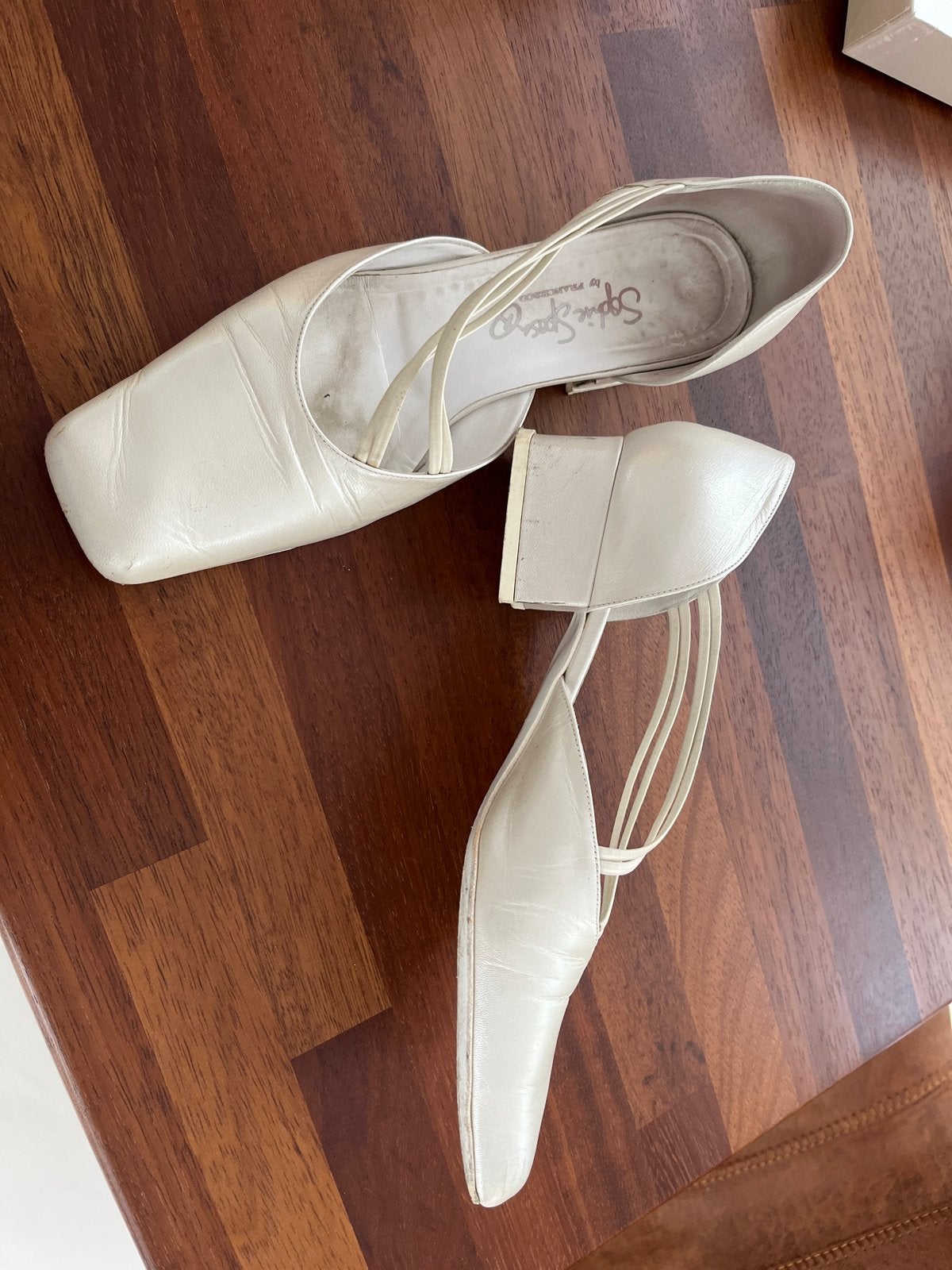 Parelmoer Witte Leren Trouwschoenen - Maat 41, Ophalen of Verzenden, Zo goed als nieuw, Wit, Schoenen met lage hakken
