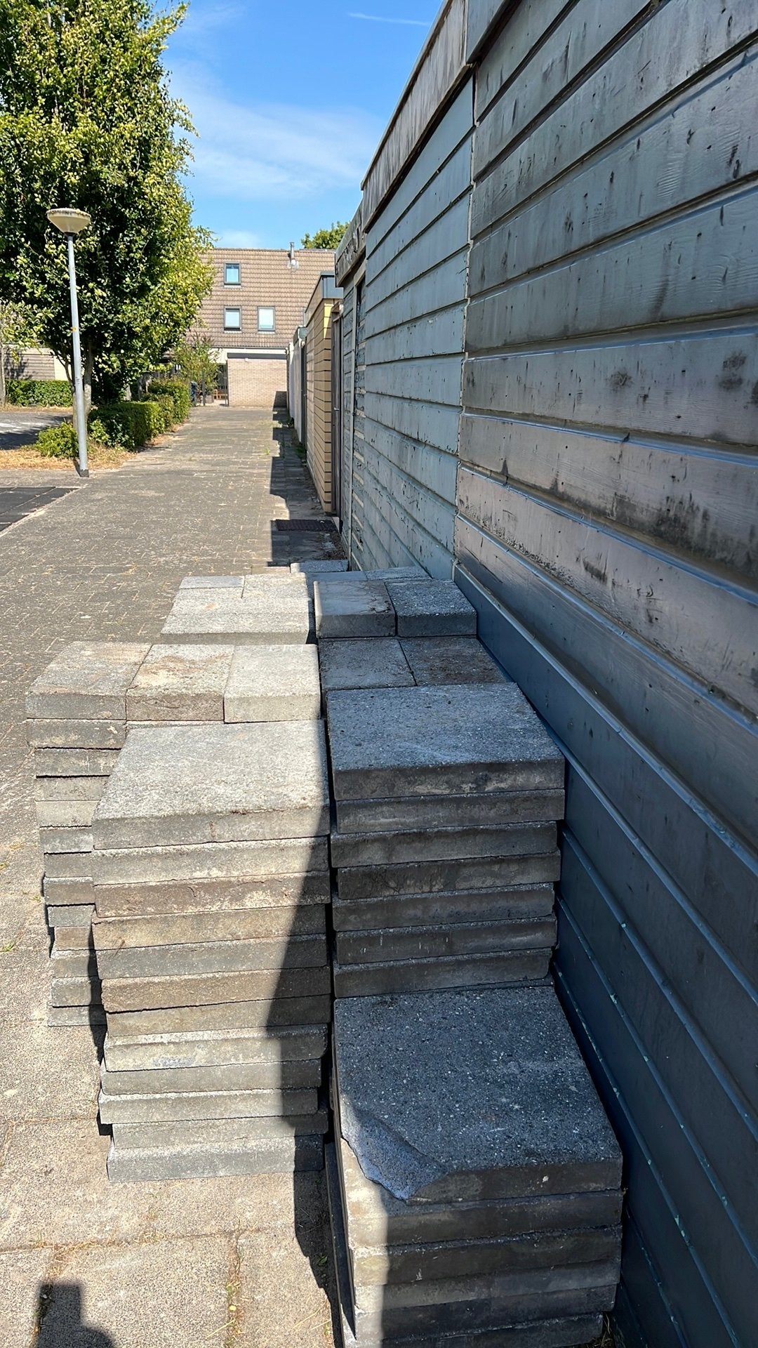 25m2 ongv gratis, Ophalen, Zo goed als nieuw, Beton, Klinkers