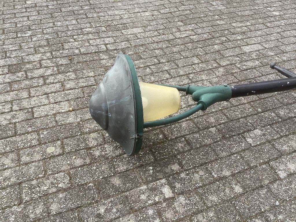 Oude straatlantaarn, Ophalen
