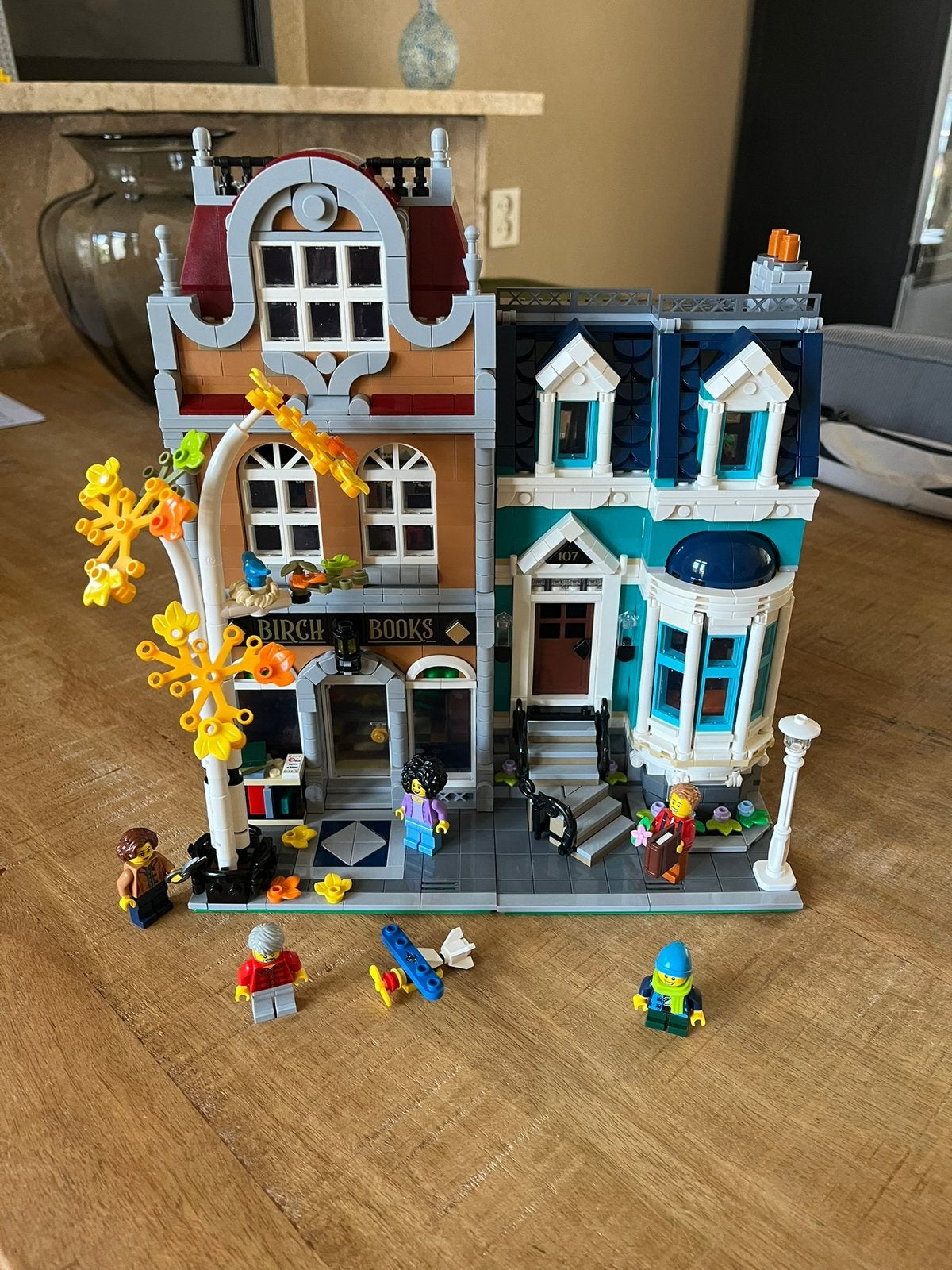 Lego 10270 Book shop modular compleet, Inclusief instructies, Lego, Ophalen of Verzenden, Zo goed als nieuw