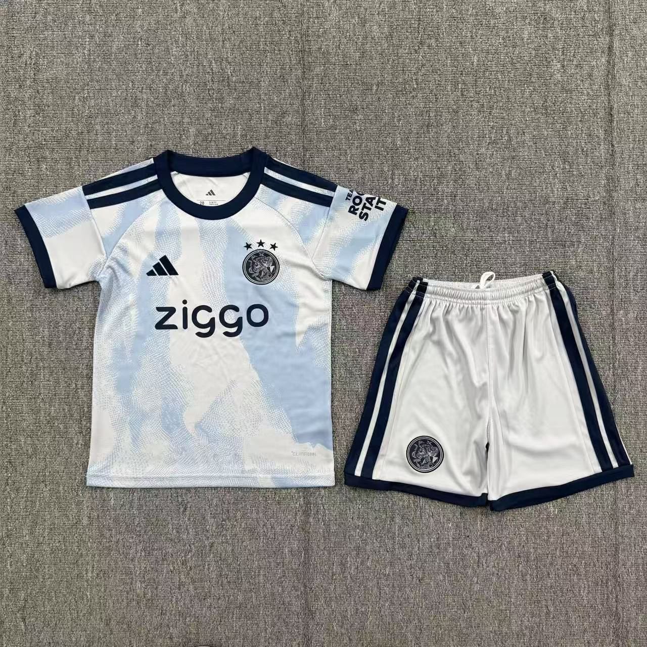 Ajax nieuwe uittenue seizoen ‘26/‘27 kids, Ophalen of Verzenden, Nieuw, Ajax, Shirt