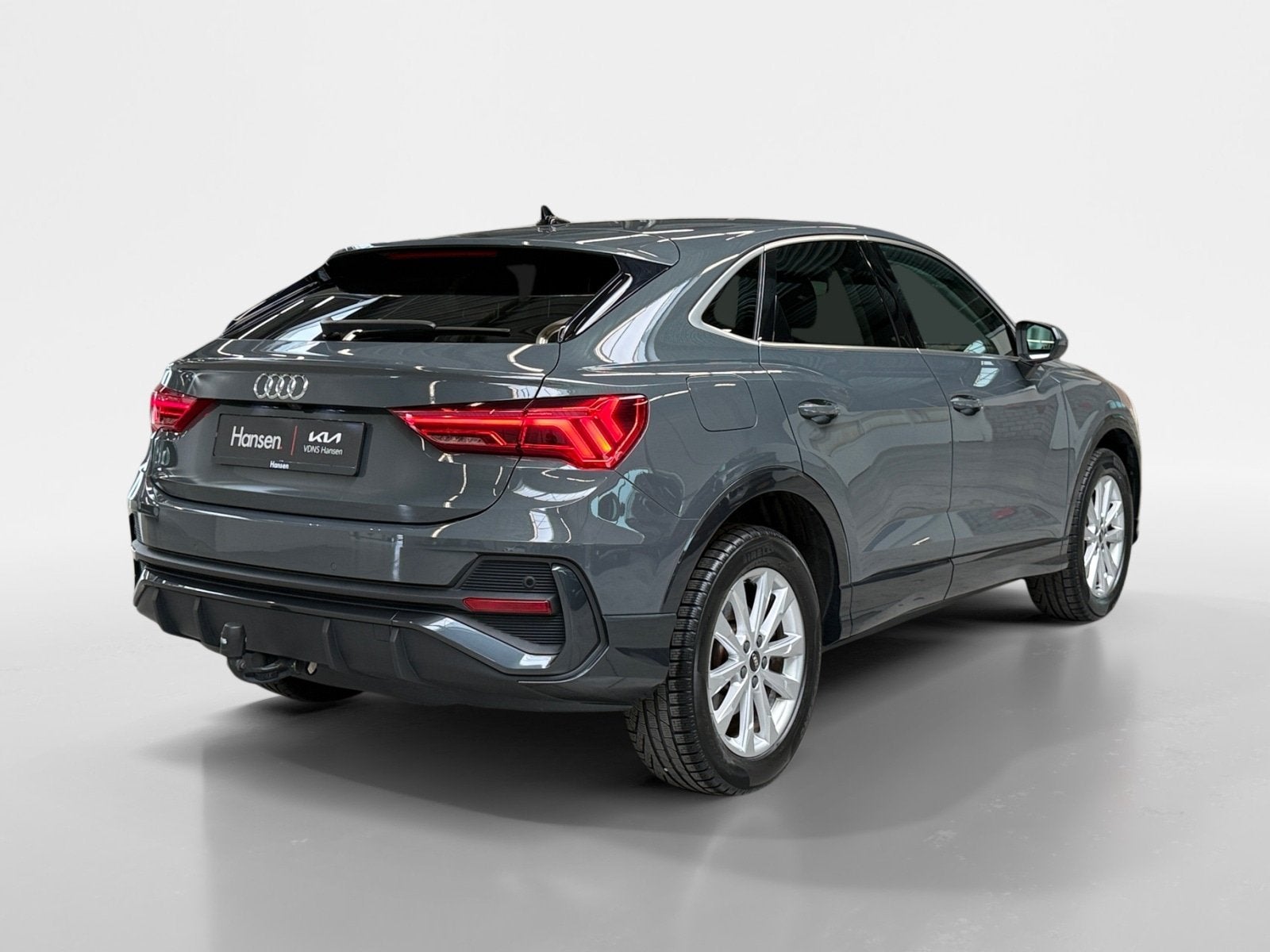 Audi Q3 Sportback 45 TFSI e S Edition I Trekhaak I Leder I C, Auto's, Audi, Gebruikt, Automatische klimaatregeling, Hybride Elektrisch/Benzine