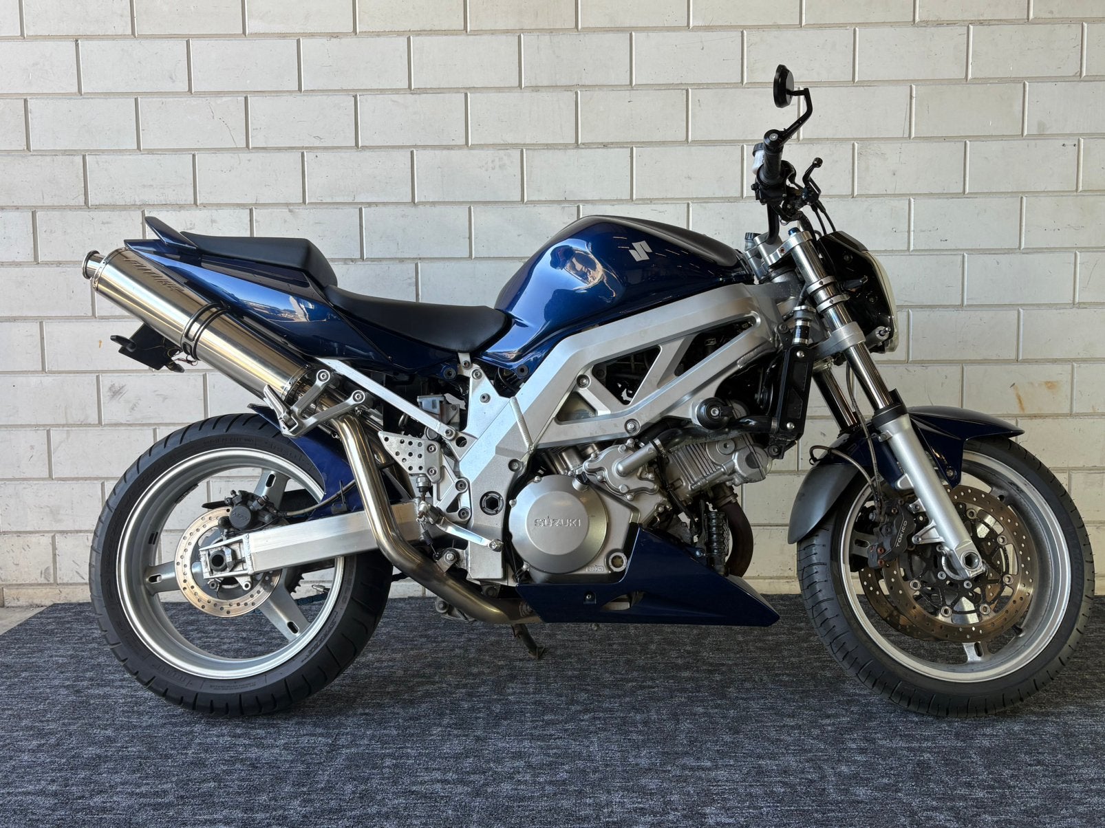 Suzuki SV1000 (bj 2005) Streetfighter look, 2 cilinders, Sportuitlaat, Meer dan 35 kW, Handgeschakeld