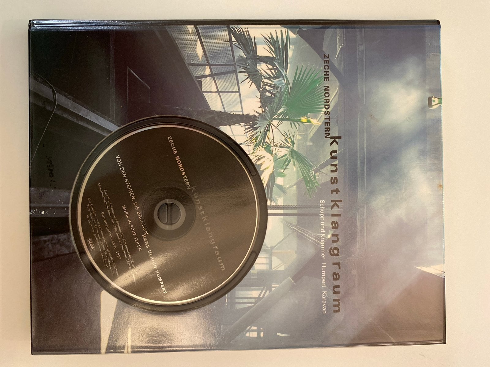 Boek en CD Kunstklangraum CD - Hans Ulrich Humpert, Overige componisten, Ophalen of Verzenden, Zo goed als nieuw, Inclusief boekje
